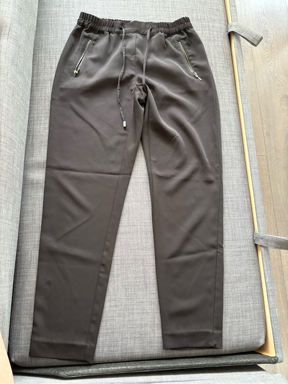 Reitmans Women's Black Drawstring Trousers with Zip Pockets